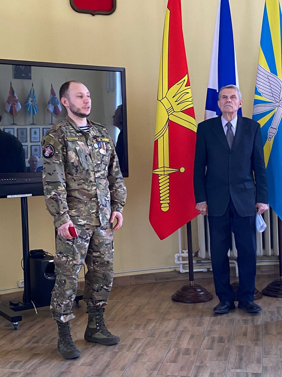 Награждение поисковика в Калининградской области.